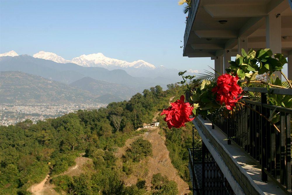 Peace Dragon Lodge Pokhara Eksteriør bilde