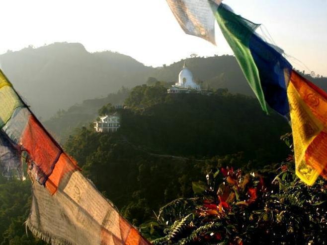 Peace Dragon Lodge Pokhara Eksteriør bilde